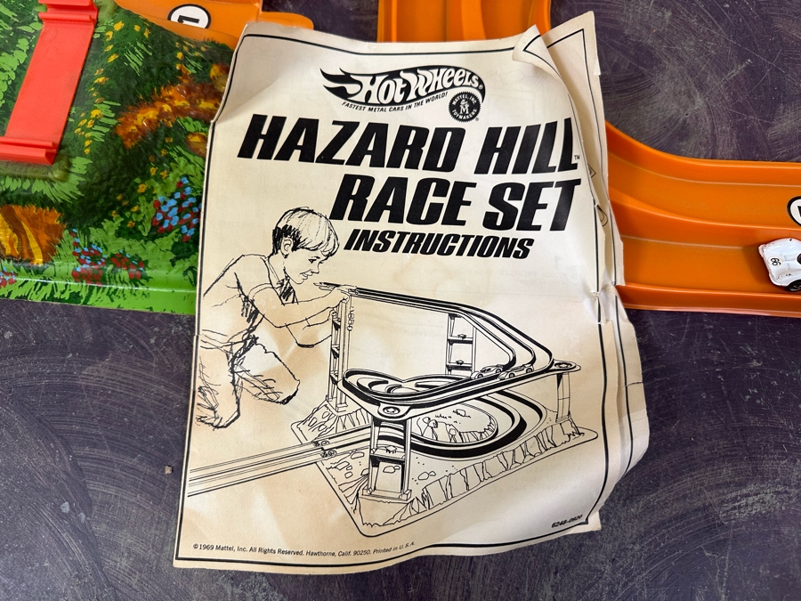 Vintage 1969 Mattel Hot Wheels Hazard Hill Race Set With Two Redline Hot Wheel Cars (Chaparral 2G) And Original Box And Instructions [Photo 23]