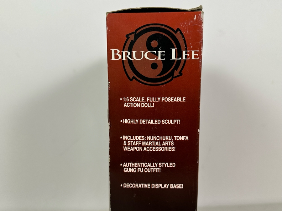 Vintage Bruce Lee Action Figure Toy By Creation Entertainment 1999 13H [Photo 7]