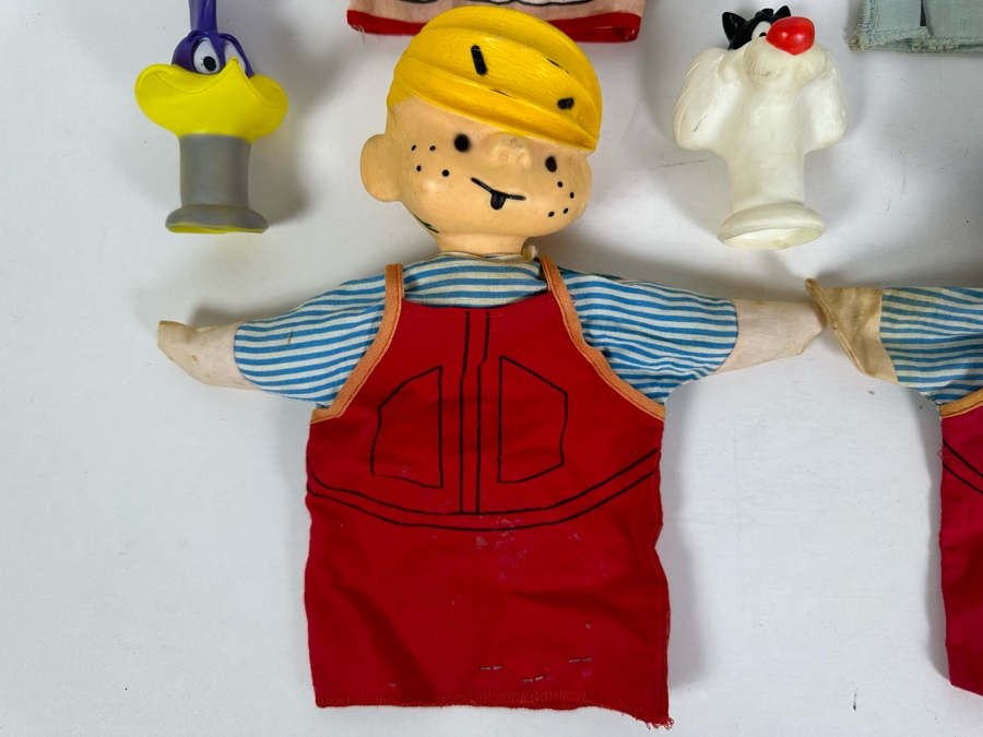 Vintage Hand Puppets: 1966 Batman, Walt Disney's Pinocchio, Dennis The Menace & (3) Looney Tunes Heads [Photo 8]