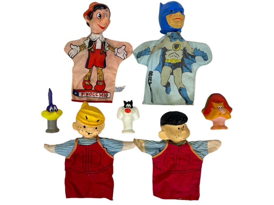 Vintage Hand Puppets: 1966 Batman, Walt Disney's Pinocchio, Dennis The Menace & (3) Looney Tunes Heads