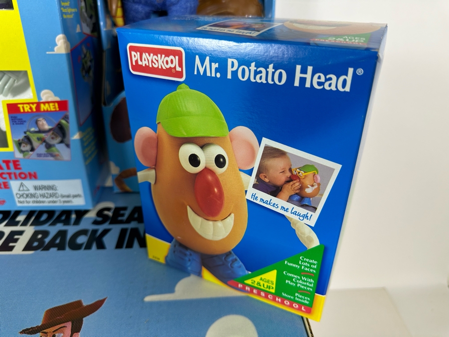 Original Toy Story Movie Promotional Marketing Box Of Toys Including Talking Woody Doll, Buzz Lightyear, Slinky, Etch A Sketch, Plastic Toy Soldiers & Mr. Potato Head 18 X 17 X 11 [Photo 20]