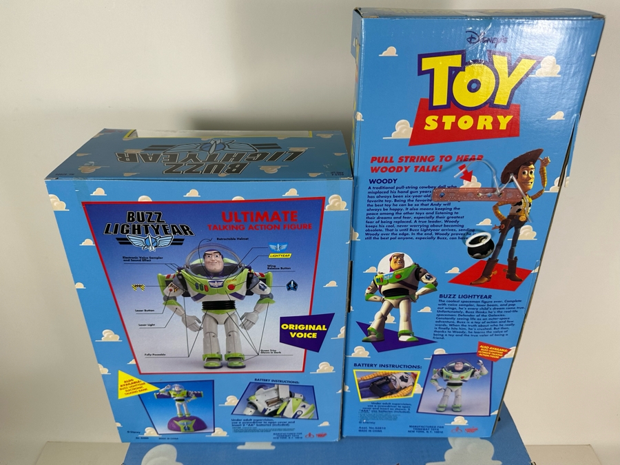 Original Toy Story Movie Promotional Marketing Box Of Toys Including Talking Woody Doll, Buzz Lightyear, Slinky, Etch A Sketch, Plastic Toy Soldiers & Mr. Potato Head 18 X 17 X 11 [Photo 23]