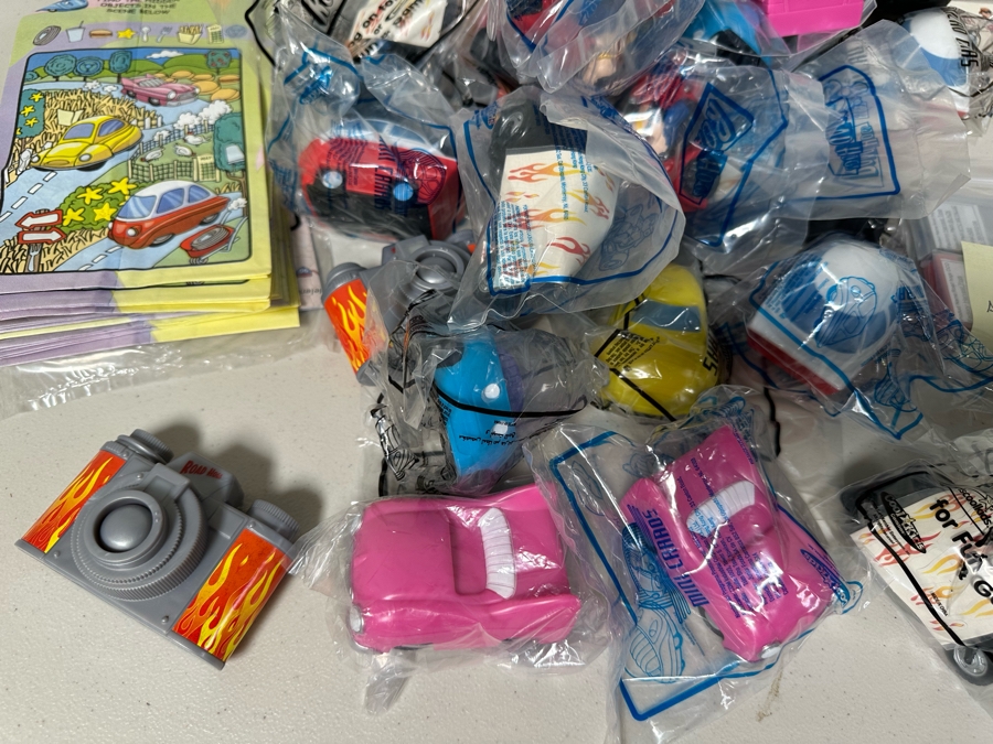 Road Hogs Carl's Jr. / Hardee's Happy / Kid's Meal Toys & Micro Cars Project Box With Prototype Toy Samples Cool Kids Designed By The CDM Company 2008 [Photo 9]