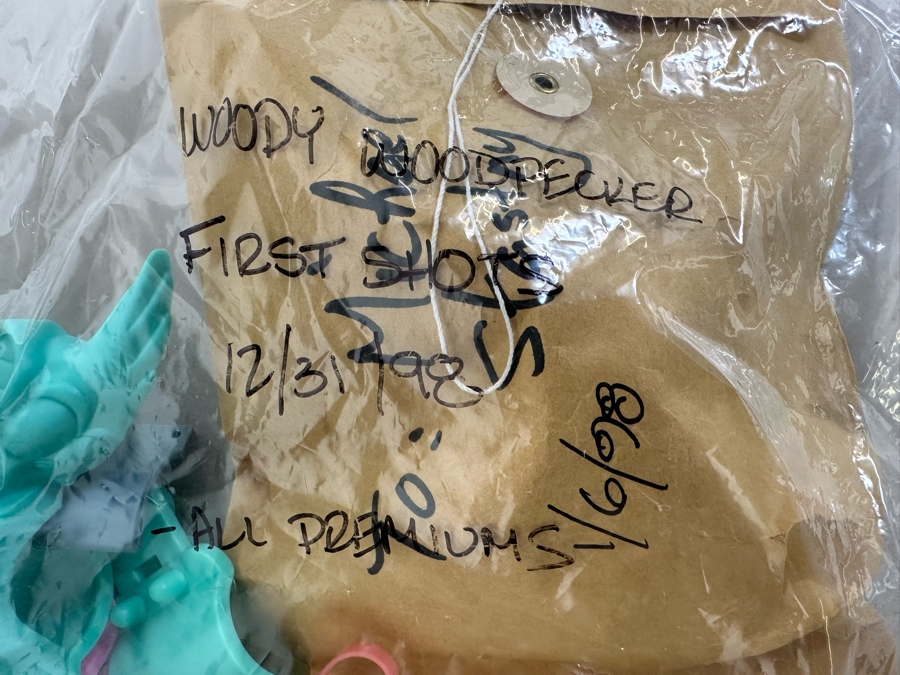 Woody Woodpecker Carl's Jr. / Hardee's Happy / Kid's Meal Toys Project Box With Prototype Toy Samples Cool Kids Designed By The CDM Company 1998 [Photo 22]