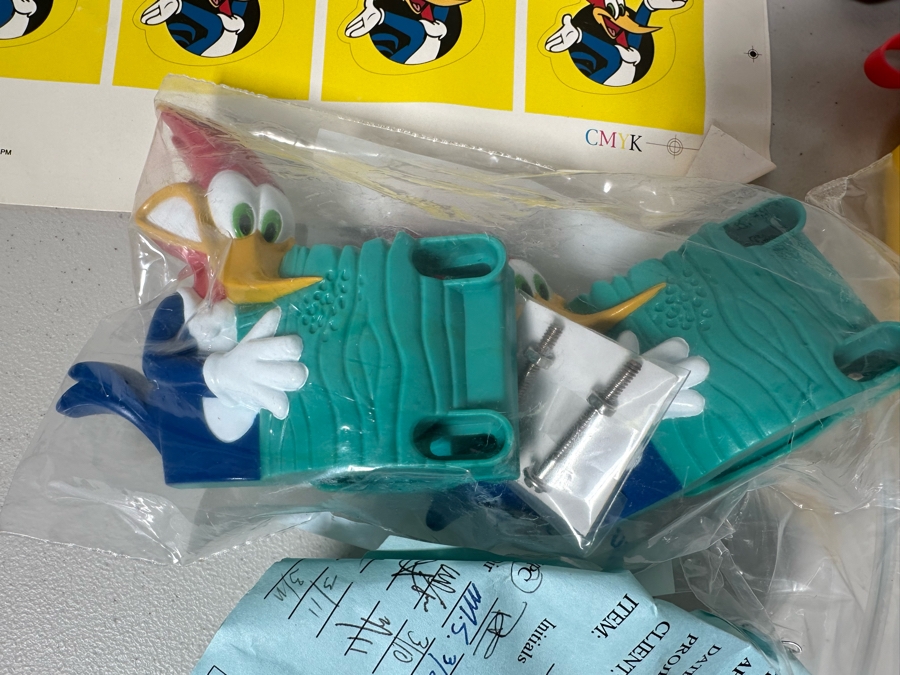 Woody Woodpecker Carl's Jr. / Hardee's Happy / Kid's Meal Toys Project Box With Prototype Toy Samples Cool Kids Designed By The CDM Company 1998 [Photo 11]