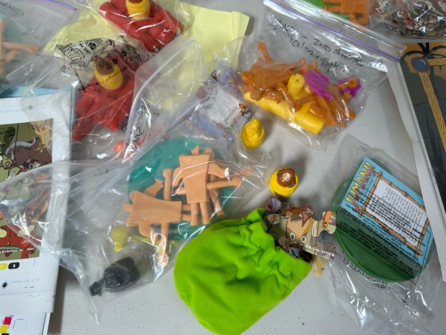 Jumanji The Animated Series Dairy Queen Happy / Kid's Meal Toys Project Box With Prototype Toy Samples Designed By The CDM Company 1999 [Photo 4]