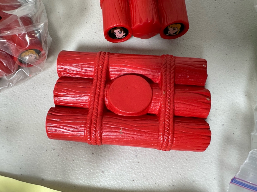 Jumanji The Animated Series Dairy Queen Happy / Kid's Meal Toys Project Box With Prototype Toy Samples Designed By The CDM Company 1999 [Photo 9]