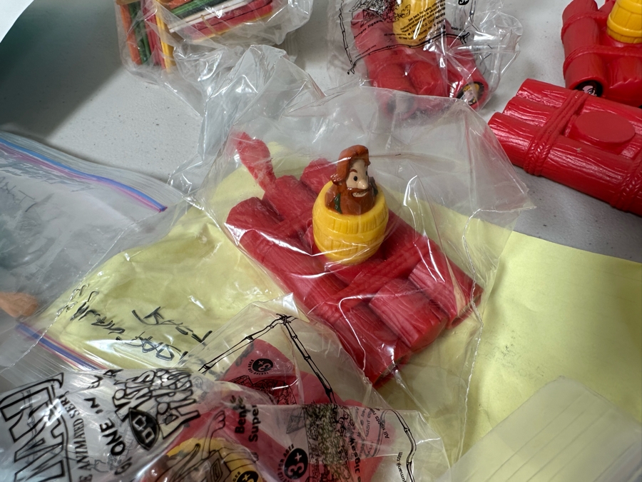 Jumanji The Animated Series Dairy Queen Happy / Kid's Meal Toys Project Box With Prototype Toy Samples Designed By The CDM Company 1999 [Photo 8]