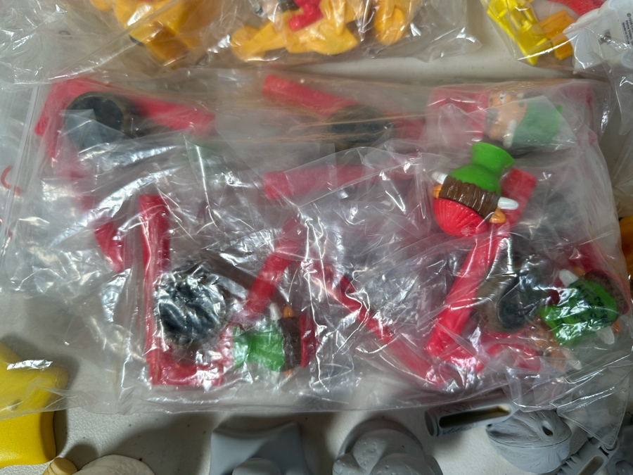 The Nuttiest Nutcracker Carl's Jr. / Hardee's Happy / Kid's Meal Toys Project Box With Prototype Toy Samples Cool Kids Designed By The CDM Company 1999 [Photo 10]