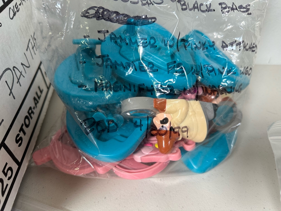 Pink Panther Carl's Jr. / Hardee's Happy / Kid's Meal Toys Project Box With Prototype Toy Samples Cool Kids Designed By The CDM Company 1999 [Photo 8]