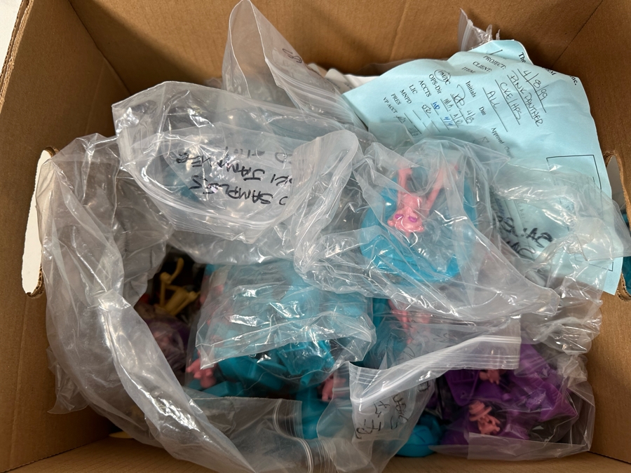 Pink Panther Carl's Jr. / Hardee's Happy / Kid's Meal Toys Project Box With Prototype Toy Samples Cool Kids Designed By The CDM Company 1999 [Photo 15]