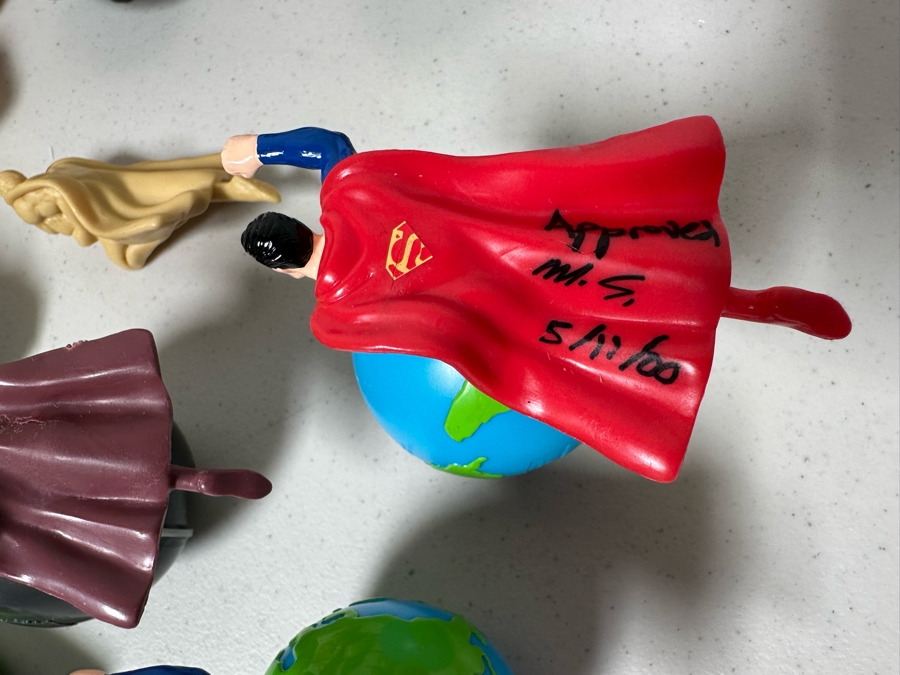 DC Comics Super Heroes Superman, Batman, The Joker & Wonder Woman Carl's Jr. / Hardee's Happy / Kid's Meal Toys Project Box With Prototype Toy Samples Cool Kids Designed By The CDM Company 2000 - See Photos For Additional Items Inside Box [Photo 7]