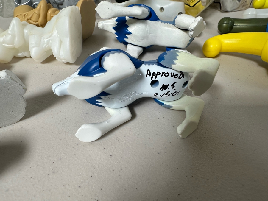 Monster Rancher Carl's Jr. / Hardee's Happy / Kid's Meal Toys Project Box With Prototype Toy Samples Cool Kids Designed By The CDM Company 2001 [Photo 5]