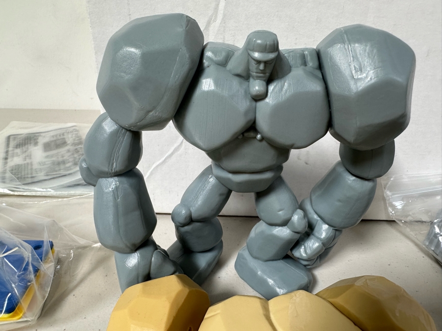 Monster Rancher Carl's Jr. / Hardee's Happy / Kid's Meal Toys Project Box With Prototype Toy Samples Cool Kids Designed By The CDM Company 2001 [Photo 18]