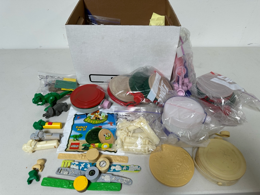 Lego Dino Island Adventurers Loews / AMC Movie Theaters Promotional Toys Project Box With Prototype Toy Samples Designed By The CDM Company 2000 [Photo 20]