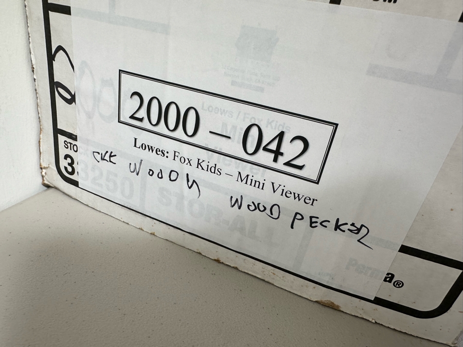 Woody Woodpecker Dairy Queen Happy / Kid's Meal Toys & Loews / AMC Movie Theater Fox Kids - Mini Viewer Project Box With Prototype Toy Samples Designed By The CDM Company 2000 [Photo 25]