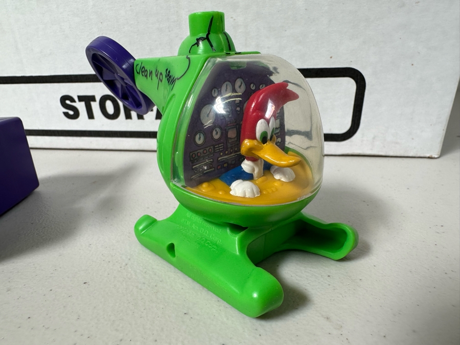 Woody Woodpecker Dairy Queen Happy / Kid's Meal Toys & Loews / AMC Movie Theater Fox Kids - Mini Viewer Project Box With Prototype Toy Samples Designed By The CDM Company 2000 [Photo 23]
