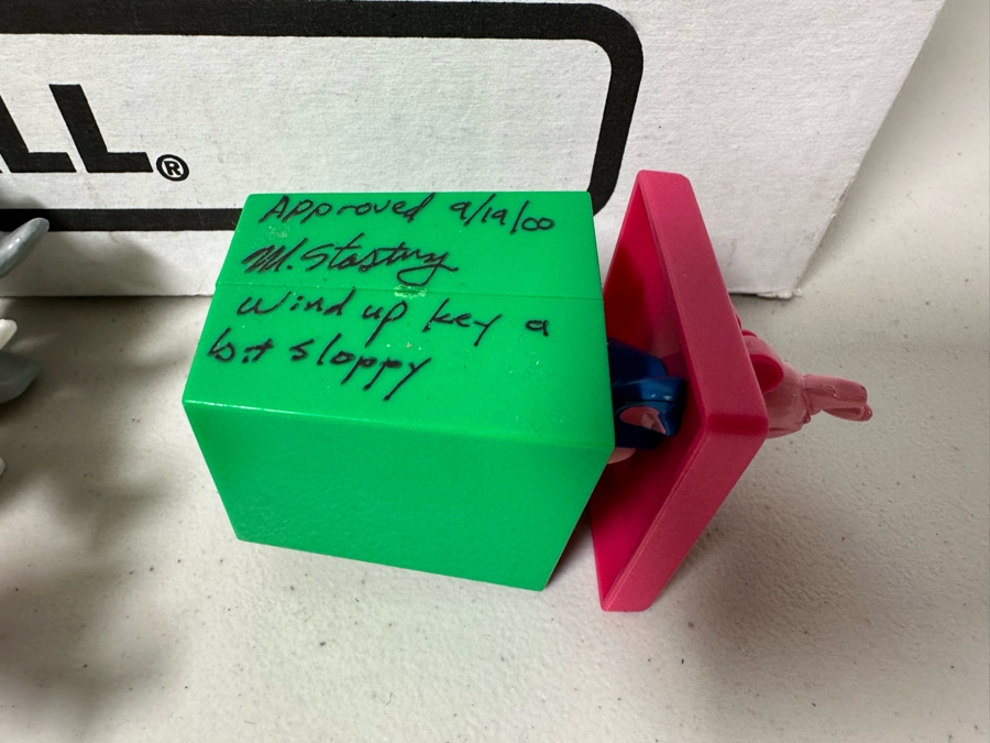 Tiny Toon Adventures Animated TV Series Carl's Jr. / Hardee's Happy / Kid's Meal Toys Project Box With Prototype Toy Samples Cool Kids Designed By The CDM Company 2000 [Photo 7]