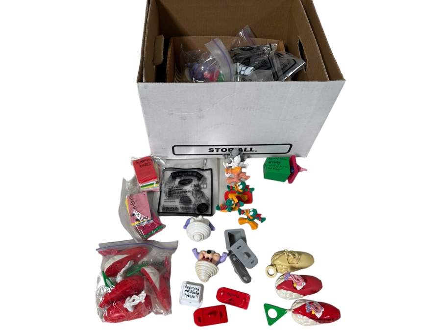 Tiny Toon Adventures Animated TV Series Carl's Jr. / Hardee's Happy / Kid's Meal Toys Project Box With Prototype Toy Samples Cool Kids Designed By The CDM Company 2000 [Photo 16]