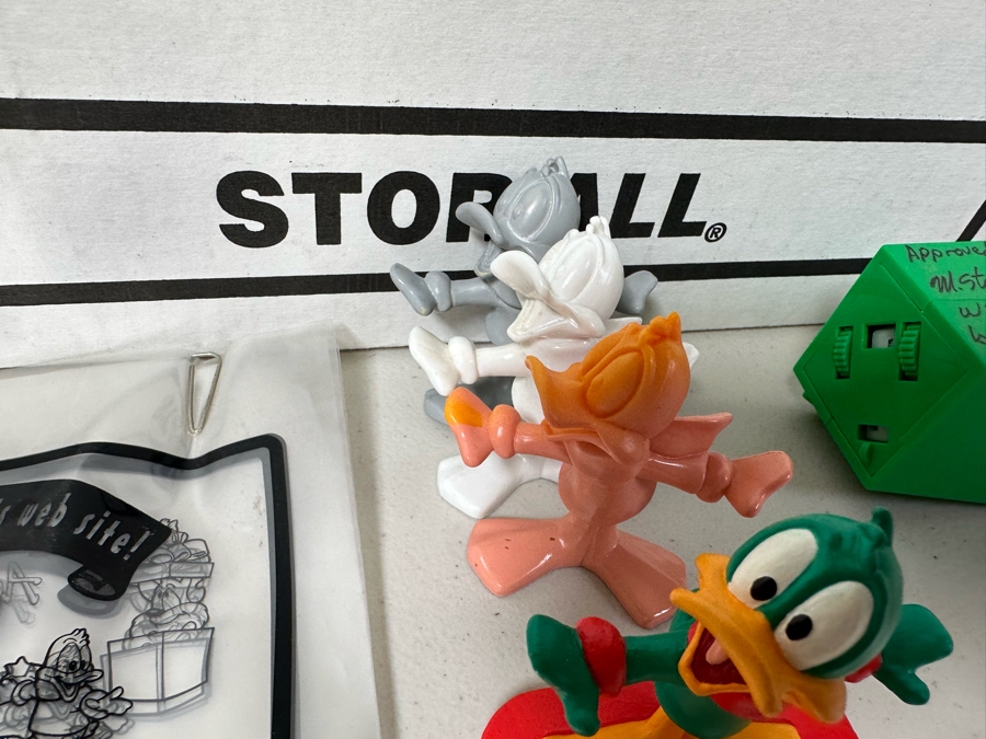 Tiny Toon Adventures Animated TV Series Carl's Jr. / Hardee's Happy / Kid's Meal Toys Project Box With Prototype Toy Samples Cool Kids Designed By The CDM Company 2000 [Photo 5]