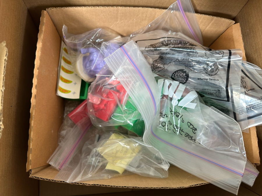 Tiny Toon Adventures Animated TV Series Carl's Jr. / Hardee's Happy / Kid's Meal Toys Project Box With Prototype Toy Samples Cool Kids Designed By The CDM Company 2000 [Photo 11]