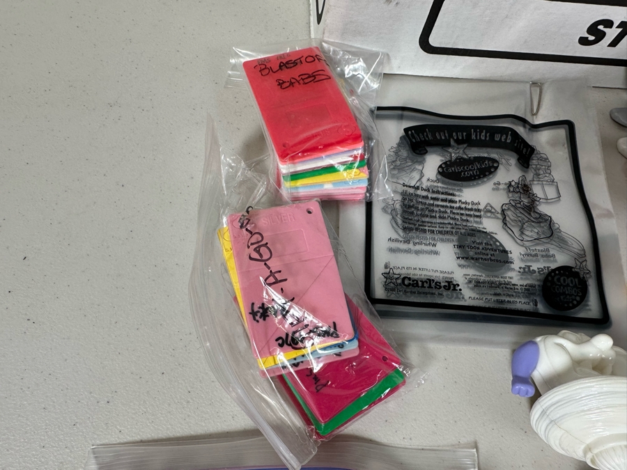 Tiny Toon Adventures Animated TV Series Carl's Jr. / Hardee's Happy / Kid's Meal Toys Project Box With Prototype Toy Samples Cool Kids Designed By The CDM Company 2000 [Photo 10]