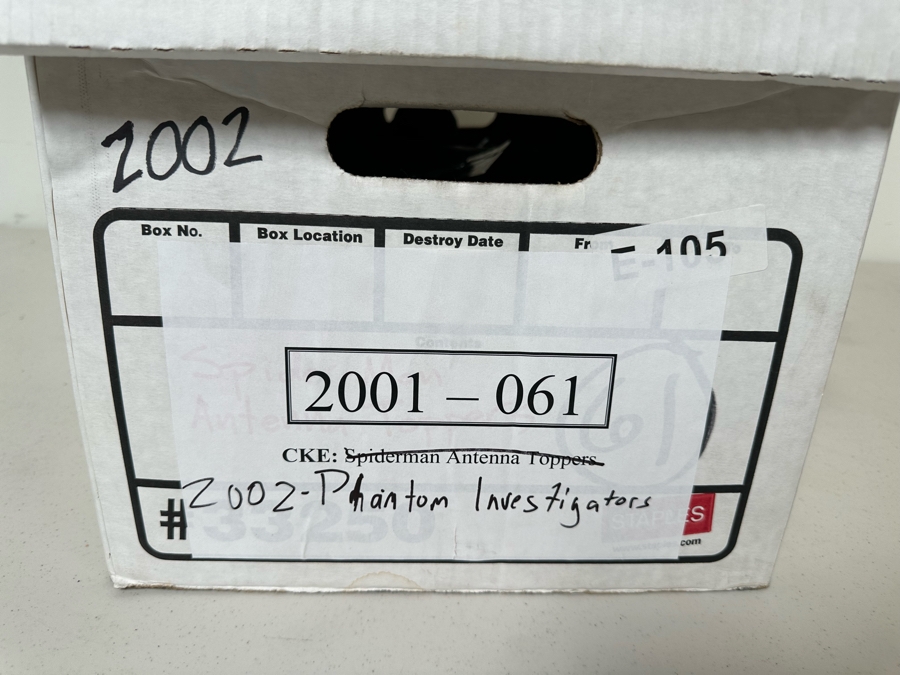 Phantom Investigators Animated TV Series Carl's Jr. / Hardee's Happy / Kid's Meal Toys Project Box With Prototype Toy Samples Cool Kids Designed By The CDM Company 2002 [Photo 21]