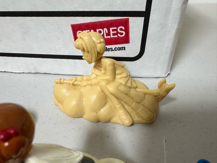 Cardcaptor Sakura Japanese Manga Carl's Jr. / Hardee's Happy / Kid's Meal Toys Project Box With Prototype Toy Samples Cool Kids Designed By The CDM Company 2002 [Photo 3]