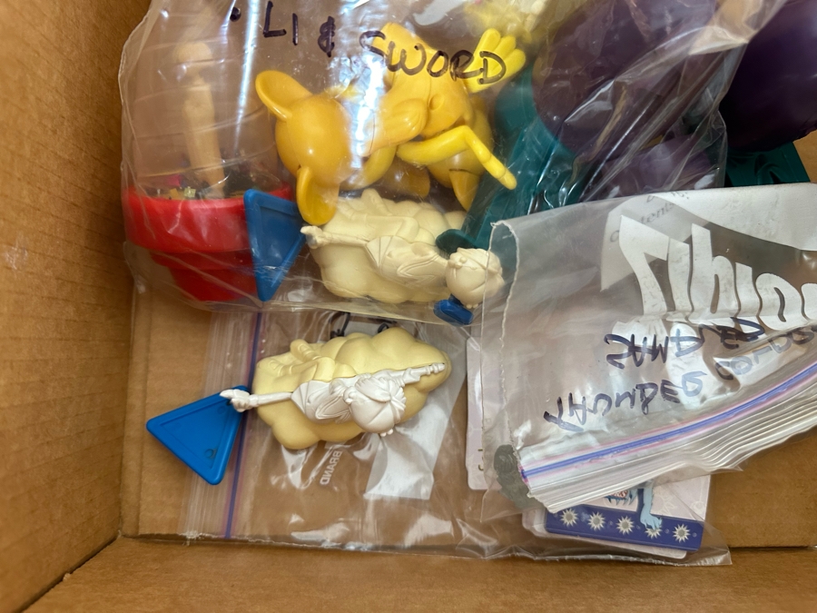 Cardcaptor Sakura Japanese Manga Carl's Jr. / Hardee's Happy / Kid's Meal Toys Project Box With Prototype Toy Samples Cool Kids Designed By The CDM Company 2002 [Photo 8]