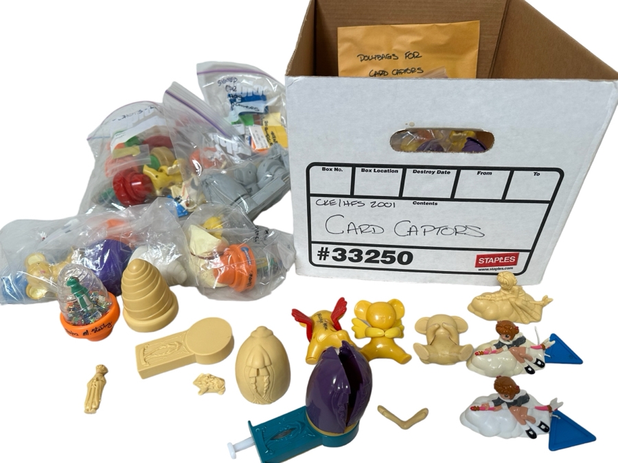 Cardcaptor Sakura Japanese Manga Carl's Jr. / Hardee's Happy / Kid's Meal Toys Project Box With Prototype Toy Samples Cool Kids Designed By The CDM Company 2002 [Photo 1]