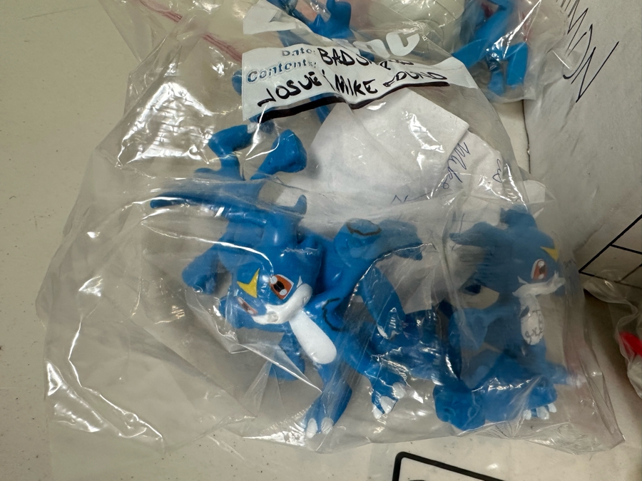 Digimon: Digital Monsters Animated TV Show Carl's Jr. / Hardee's Happy / Kid's Meal Toys Project Box With Prototype Toy Samples Cool Kids Designed By The CDM Company 2002 [Photo 11]