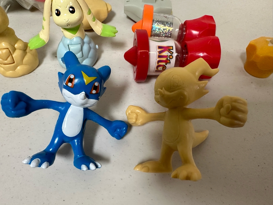 Digimon: Digital Monsters Animated TV Show Carl's Jr. / Hardee's Happy / Kid's Meal Toys Project Box With Prototype Toy Samples Cool Kids Designed By The CDM Company 2002 [Photo 6]