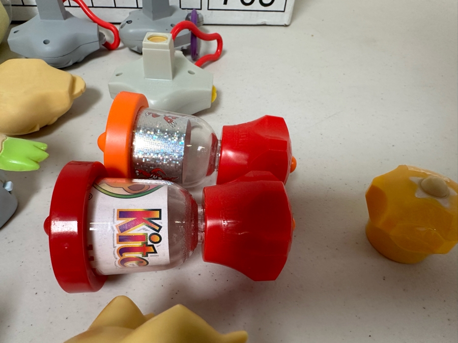 Digimon: Digital Monsters Animated TV Show Carl's Jr. / Hardee's Happy / Kid's Meal Toys Project Box With Prototype Toy Samples Cool Kids Designed By The CDM Company 2002 [Photo 4]