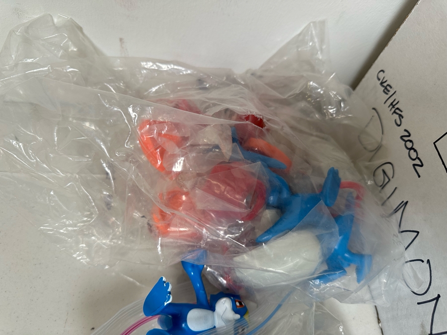 Digimon: Digital Monsters Animated TV Show Carl's Jr. / Hardee's Happy / Kid's Meal Toys Project Box With Prototype Toy Samples Cool Kids Designed By The CDM Company 2002 [Photo 12]