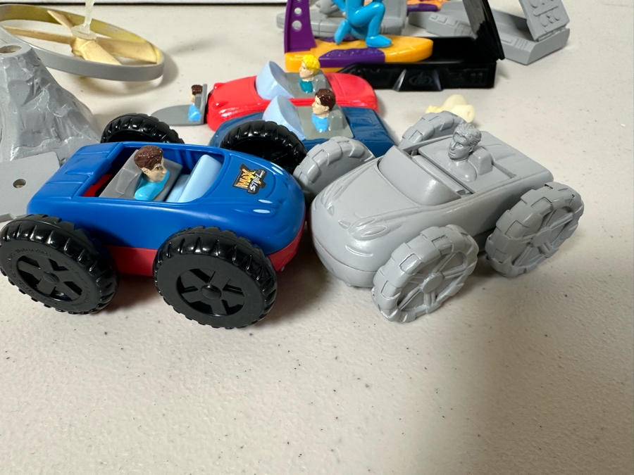 Mattel's Max Steel Carl's Jr. / Hardee's Happy / Kid's Meal Toys Project Box With Prototype Toy Samples Cool Kids Designed By The CDM Company 2001 [Photo 7]