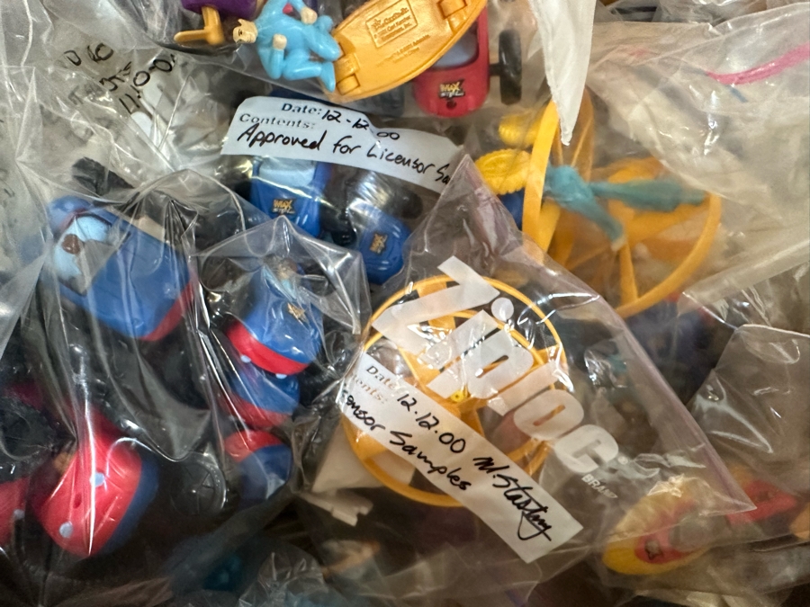 Mattel's Max Steel Carl's Jr. / Hardee's Happy / Kid's Meal Toys Project Box With Prototype Toy Samples Cool Kids Designed By The CDM Company 2001 [Photo 11]