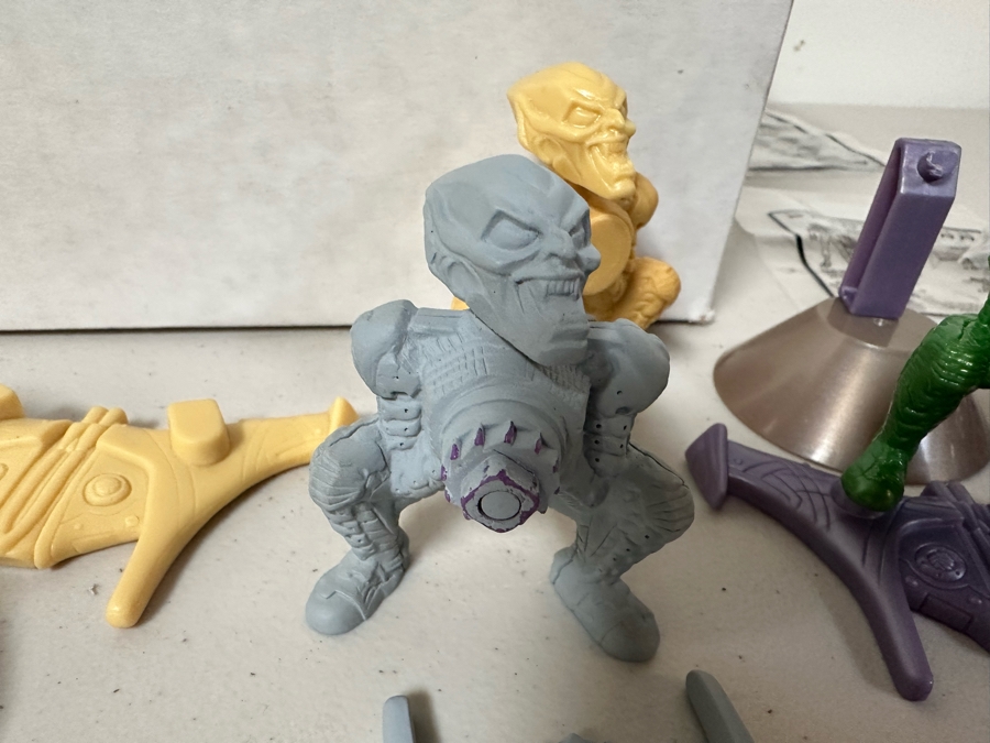 Marvel's Spider-Man Green Goblin Carl's Jr. / Hardee's Happy / Kid's Meal Toys Project Box With Prototype Toy Samples Cool Kids Designed By The CDM Company 2002 [Photo 2]