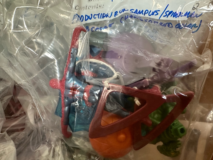 Marvel's Spider-Man Green Goblin Carl's Jr. / Hardee's Happy / Kid's Meal Toys Project Box With Prototype Toy Samples Cool Kids Designed By The CDM Company 2002 [Photo 22]