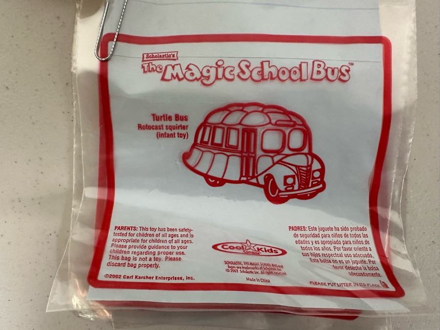 Scholastic's The Magic School Bus Carl's Jr. / Hardee's Happy / Kid's Meal Toys Project Box With Prototype Toy Samples Cool Kids Designed By The CDM Company 2002 [Photo 19]