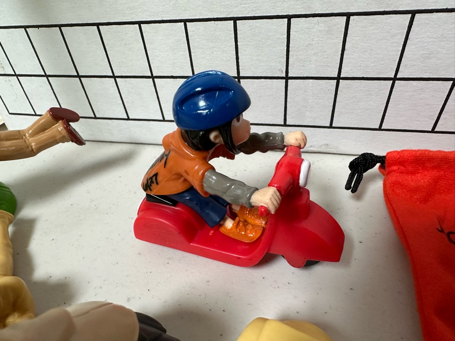 Jackie Chan Adventures Animated TV Series Carl's Jr. / Hardee's Happy / Kid's Meal Toys Project Box With Prototype Toy Samples Cool Kids Designed By The CDM Company 2002 [Photo 11]