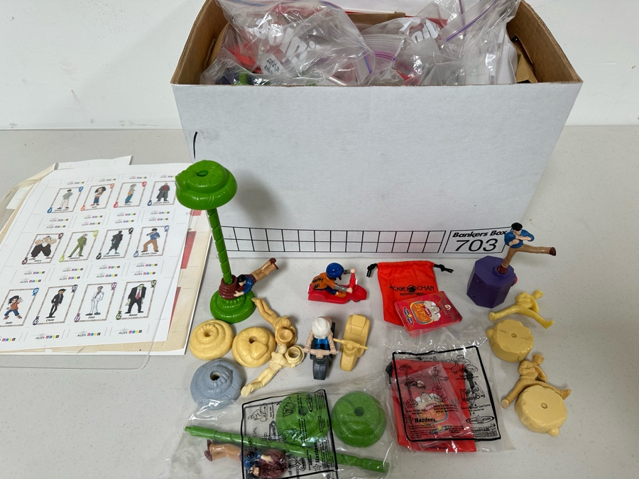 Jackie Chan Adventures Animated TV Series Carl's Jr. / Hardee's Happy / Kid's Meal Toys Project Box With Prototype Toy Samples Cool Kids Designed By The CDM Company 2002 [Photo 27]