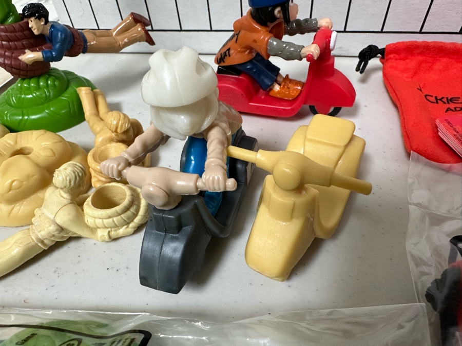 Jackie Chan Adventures Animated TV Series Carl's Jr. / Hardee's Happy / Kid's Meal Toys Project Box With Prototype Toy Samples Cool Kids Designed By The CDM Company 2002 [Photo 4]