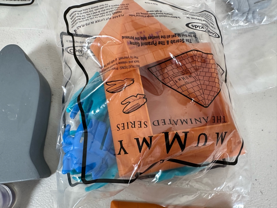 The Mummy The Animated TV Series Carl's Jr. / Hardee's Happy / Kid's Meal Toys Project Box With Prototype Toy Samples Cool Kids Designed By The CDM Company 2003 [Photo 11]