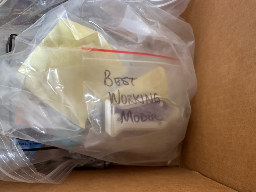 The Mummy The Animated TV Series Carl's Jr. / Hardee's Happy / Kid's Meal Toys Project Box With Prototype Toy Samples Cool Kids Designed By The CDM Company 2003 [Photo 6]