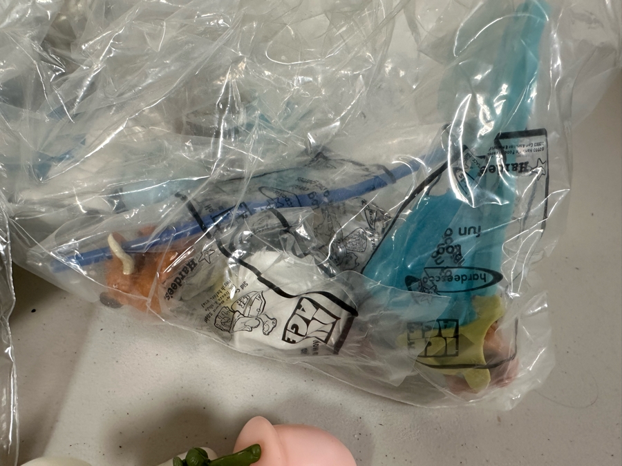 Ice Age Movie Carl's Jr. / Hardee's Happy / Kid's Meal Toys Project Box With Prototype Toy Samples Cool Kids Designed By The CDM Company 2003 [Photo 20]