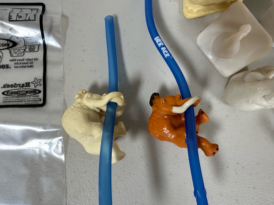 Ice Age Movie Carl's Jr. / Hardee's Happy / Kid's Meal Toys Project Box With Prototype Toy Samples Cool Kids Designed By The CDM Company 2003 [Photo 3]