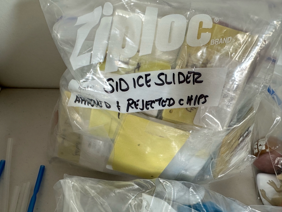 Ice Age Movie Carl's Jr. / Hardee's Happy / Kid's Meal Toys Project Box With Prototype Toy Samples Cool Kids Designed By The CDM Company 2003 [Photo 23]