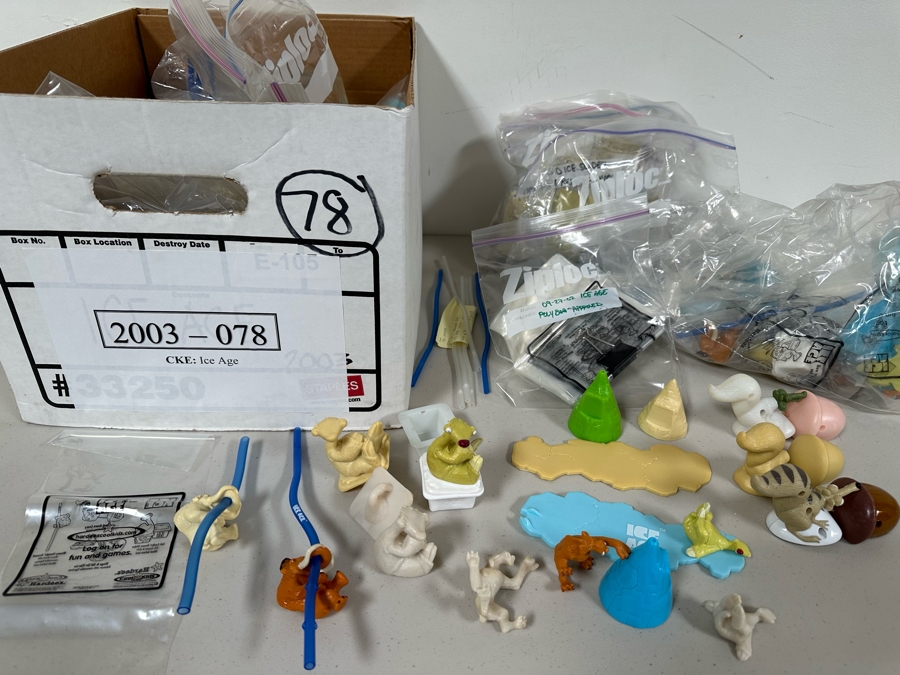 Ice Age Movie Carl's Jr. / Hardee's Happy / Kid's Meal Toys Project Box With Prototype Toy Samples Cool Kids Designed By The CDM Company 2003 [Photo 11]