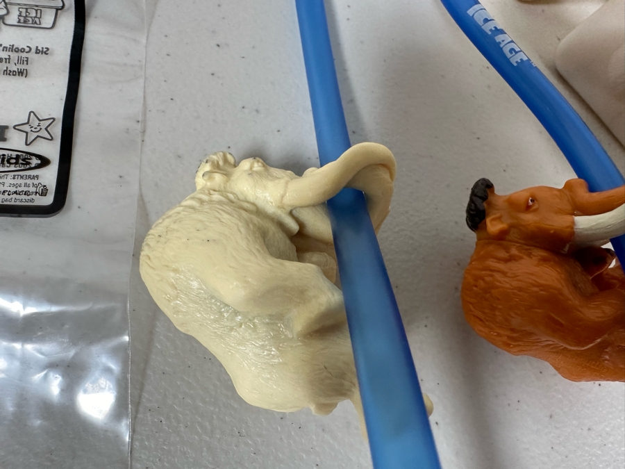 Ice Age Movie Carl's Jr. / Hardee's Happy / Kid's Meal Toys Project Box With Prototype Toy Samples Cool Kids Designed By The CDM Company 2003 [Photo 4]