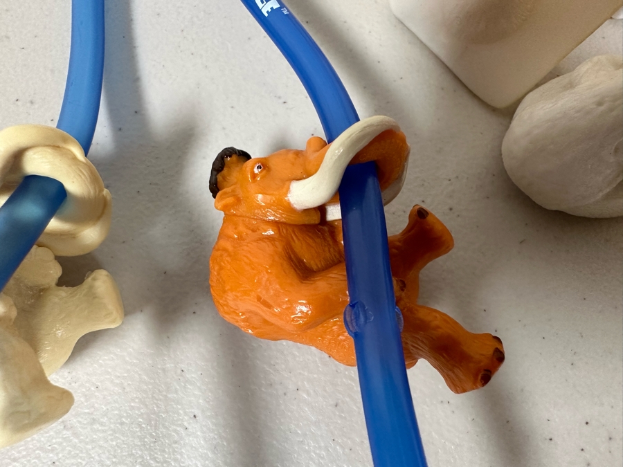 Ice Age Movie Carl's Jr. / Hardee's Happy / Kid's Meal Toys Project Box With Prototype Toy Samples Cool Kids Designed By The CDM Company 2003 [Photo 13]